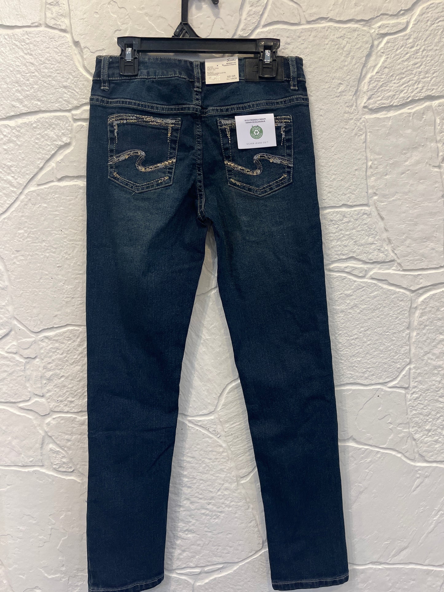Silver. Size 10