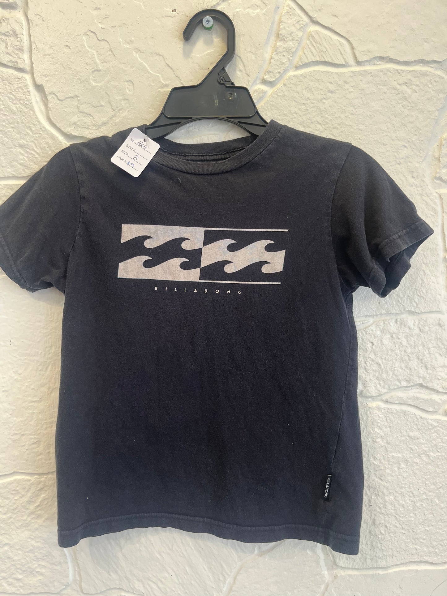 Billabong size 8