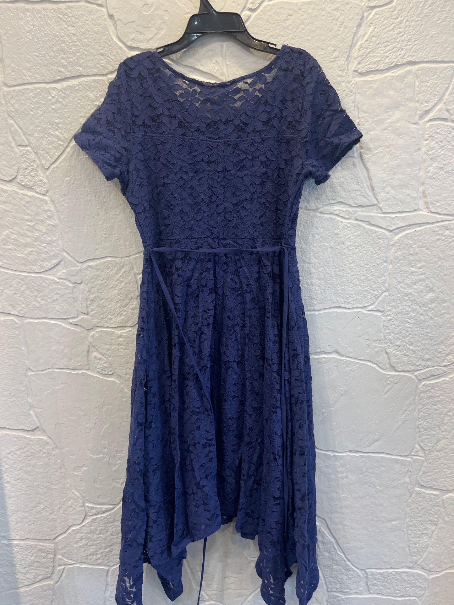 Jessica Simpson. Size m