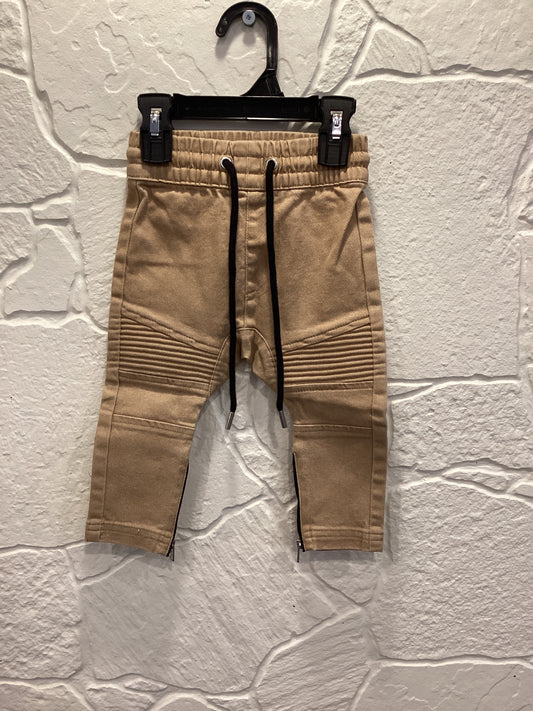 Adam + Yve 6-12M