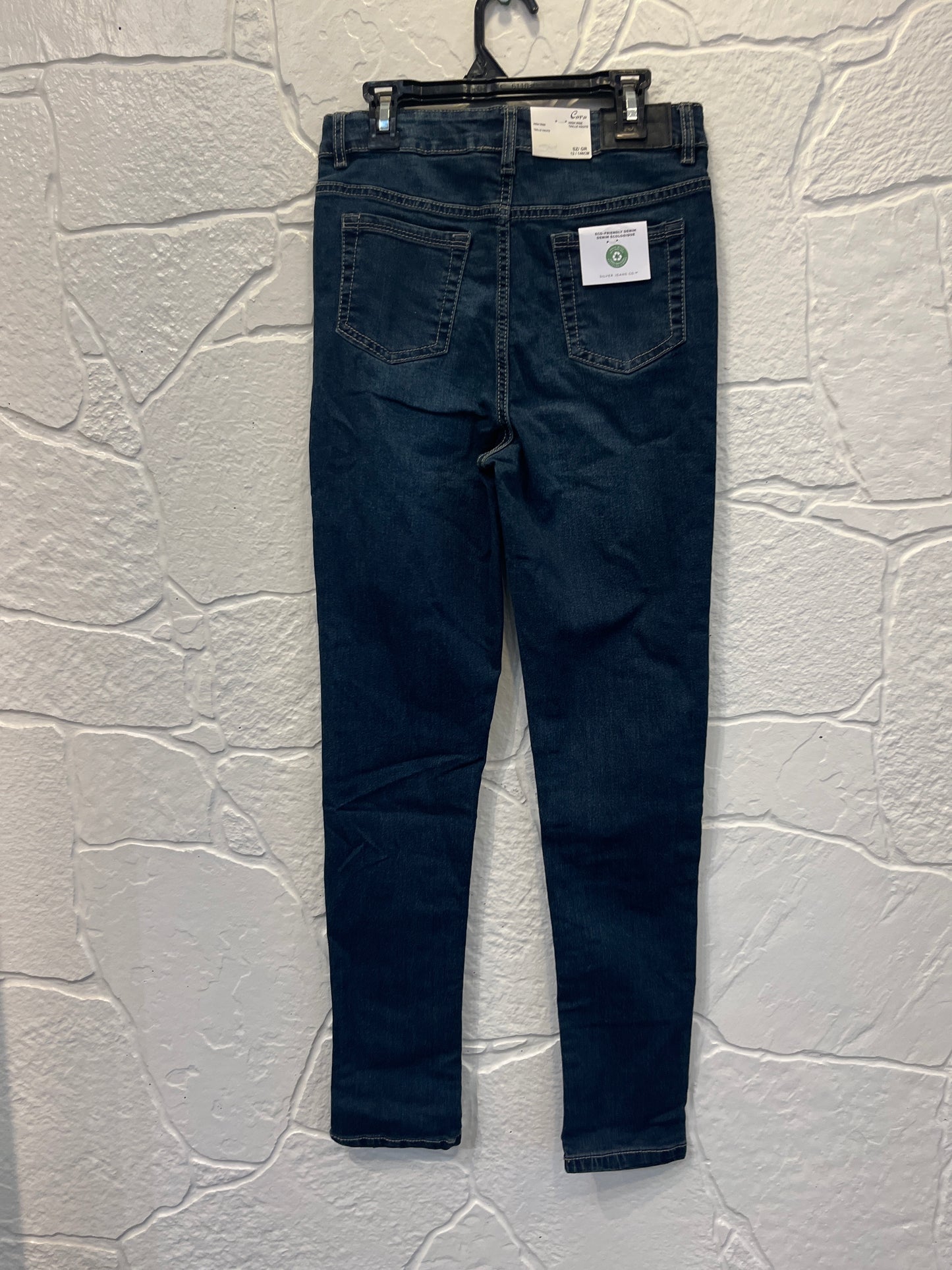 Silver. Size 12