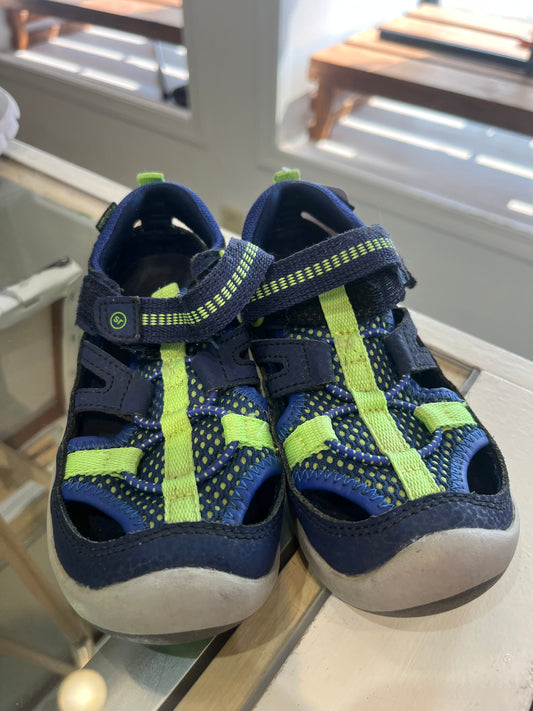 Stride rite 9