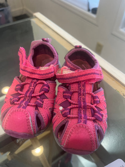 Merrell 5.5